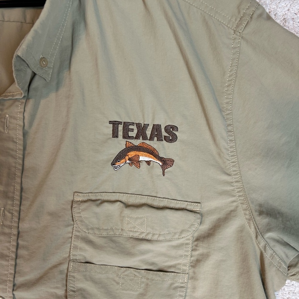 American Crown Shirt Men XXL Short Sleeve Embroidered Texas Fish Outdoors - Picture 3 of 7